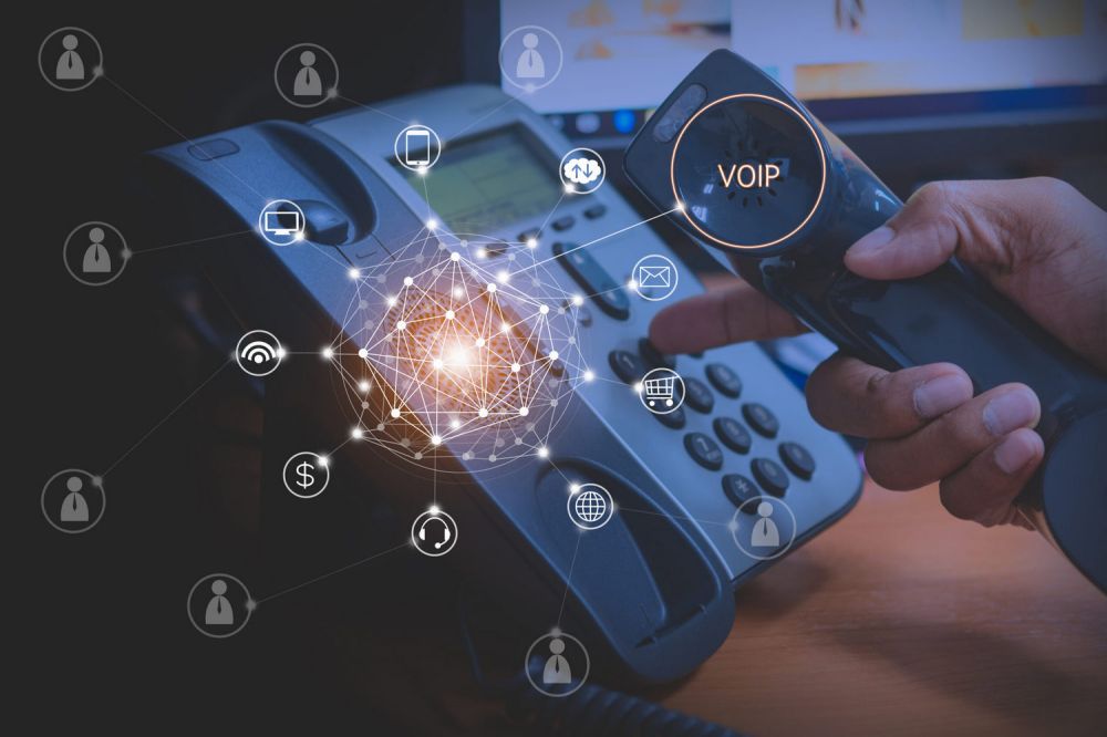 Фото IP-телефония в бизнесе: архитектура, интеграция с CRM и обеспечение непрерывности связи для современных компаний